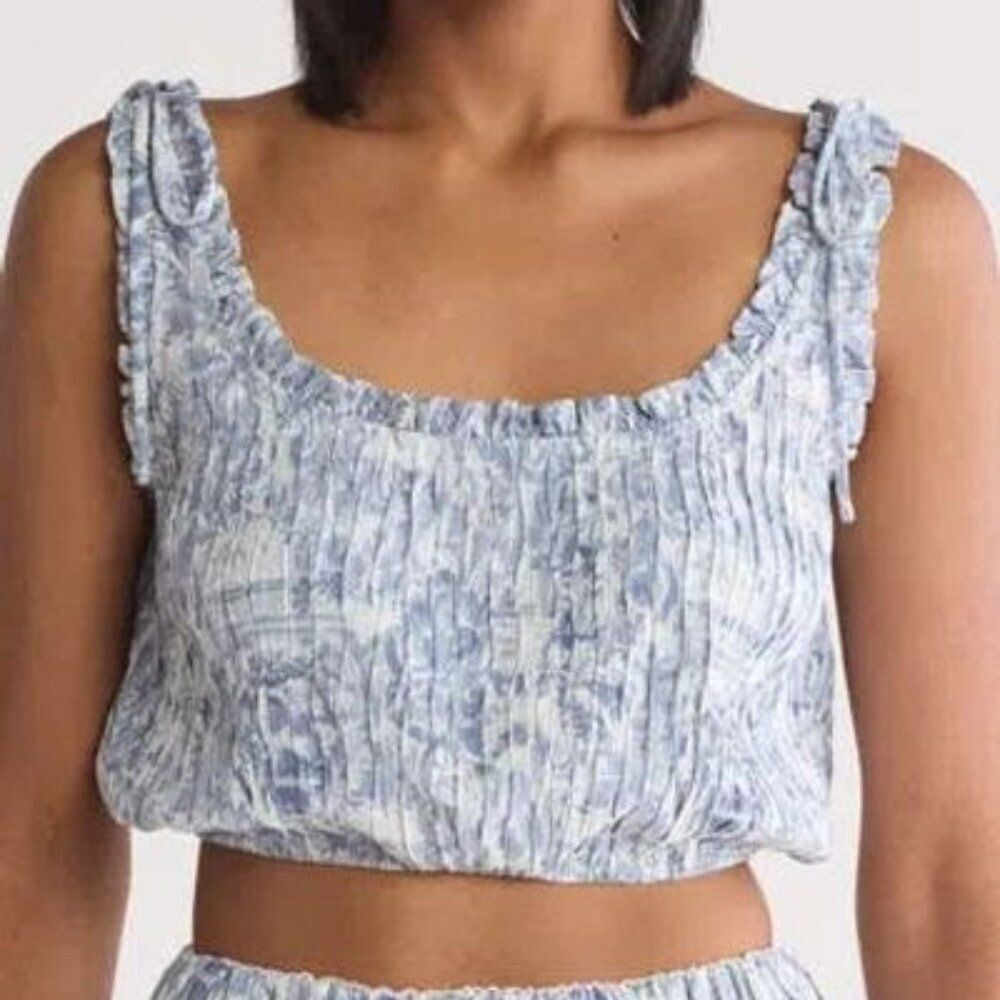 Lush Tie Shoulder Pleat Camisole Size Large